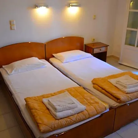 Philippos Hotel 2*