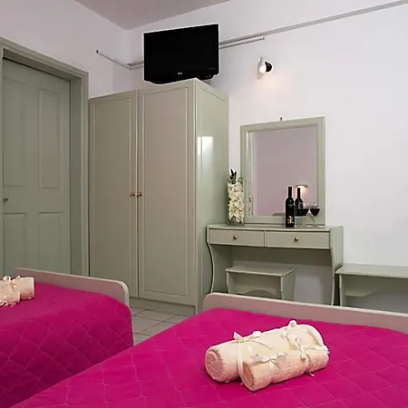 Hotel Philippos 2*